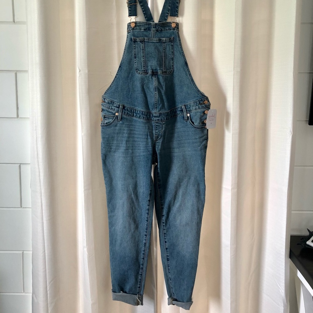 Maternity overalls